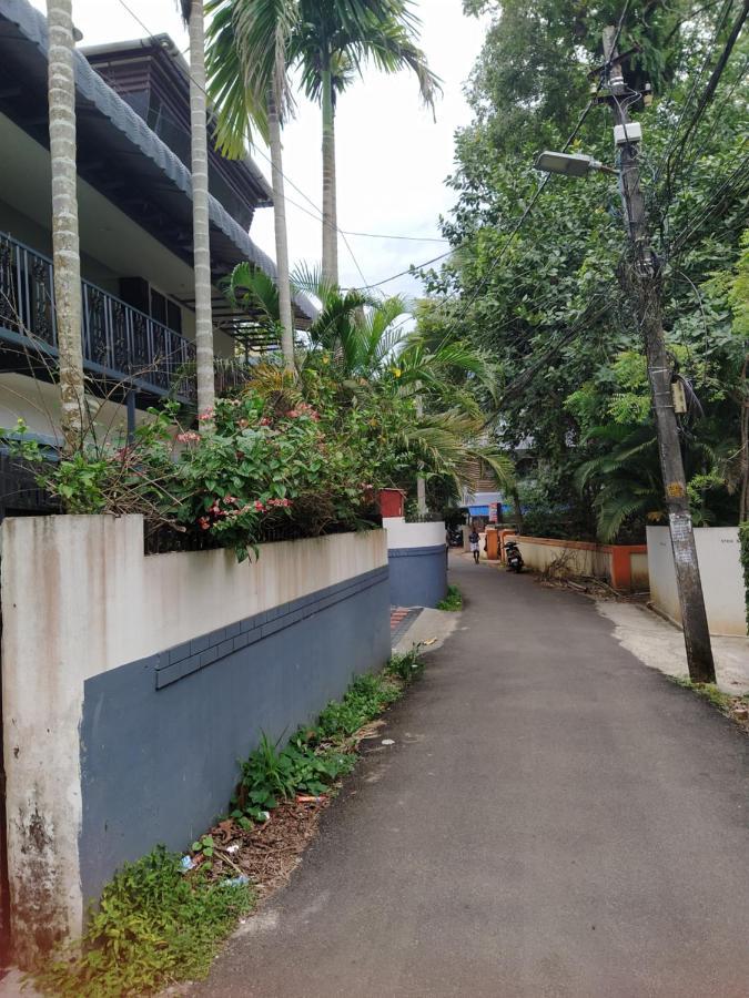 Paradise Inn Guest House Alappuzha Экстерьер фото