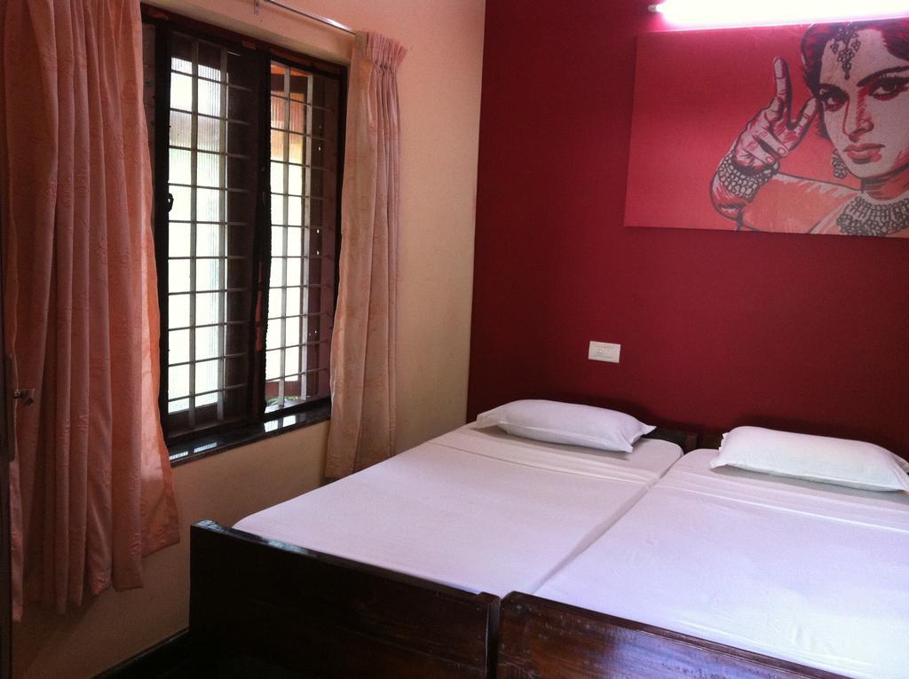 Paradise Inn Guest House Alappuzha Экстерьер фото